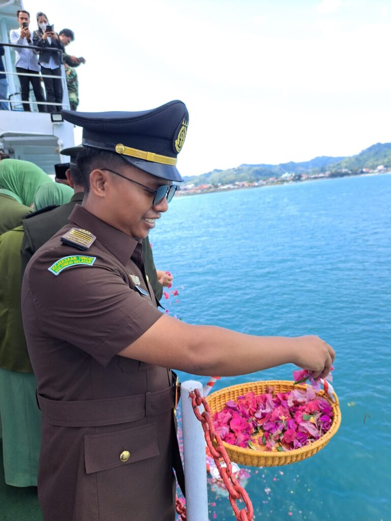 upacara tabur bunga (1)